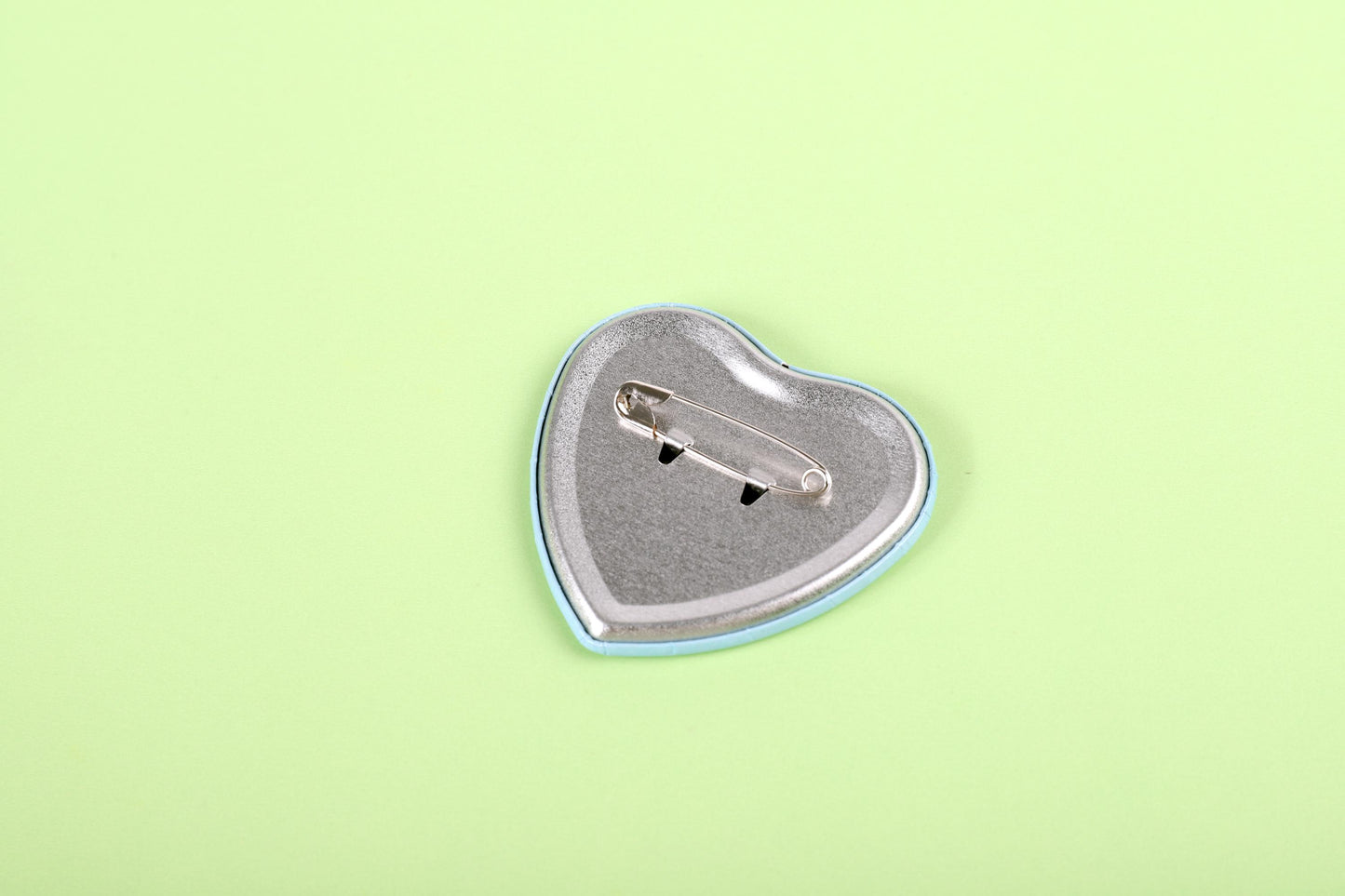I’d rather be reading in bed | Love heart glitter pin badge