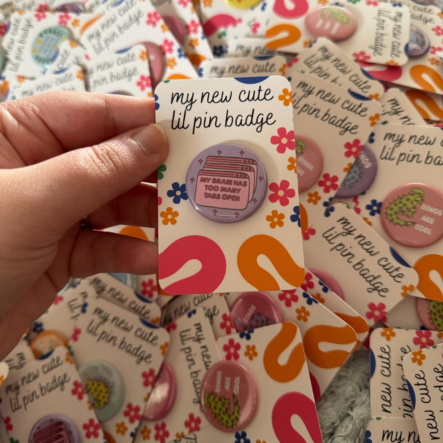 My brain has too many tabs open | Pin button badge